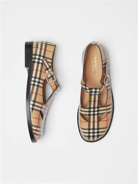 burberry femme chaussure